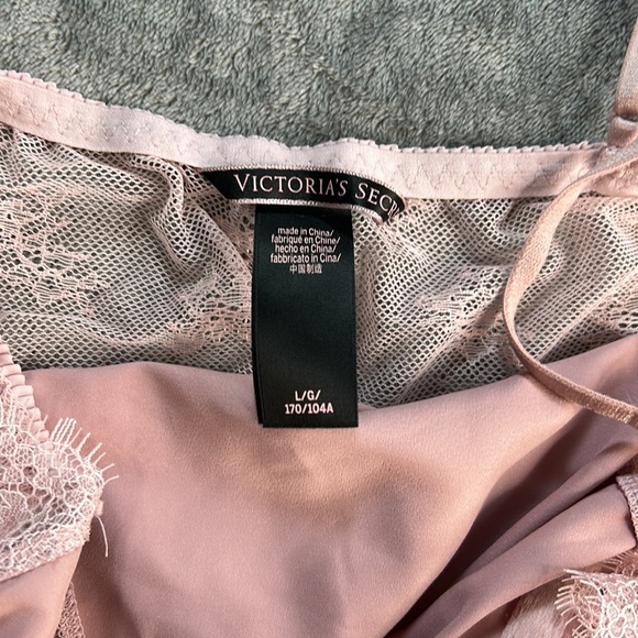 Victoria’s Secret pink lace teddy - Picture 3 of 5